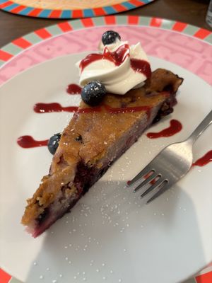 Lemon blueberry cake   at Brac Libreria di Arte Contemporanea in Florence