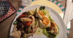 Pasta fresca ripiena e tempeh con verdure at Brac Libreria di Arte Contemporanea in Florence