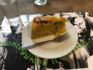 Vegan apple cake at Brac Libreria di Arte Contemporanea in Florence