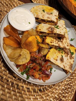 'Pulled Pork' Quesadillas at anahaw in Dauin