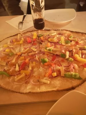 Veganer Sweet-Chili Flammkuchen at Le Feu in Halle