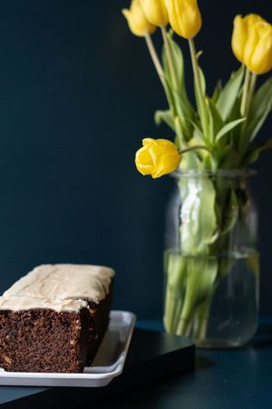 Vegan Banana-peanut-chocolate cake at Bean Fifteen Espressobar in Berlin