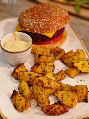 Vegan burger at Lycka in Meilen