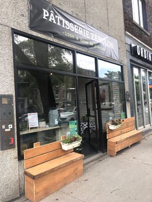 Outside at Pâtisserie Zébulon in Montreal
