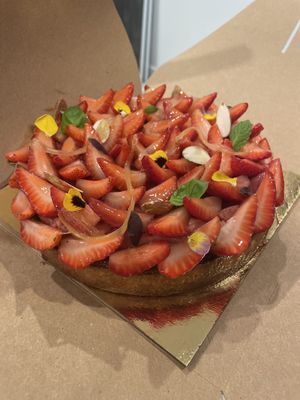 Tarte aux fraises  at Pâtisserie Zébulon in Montreal