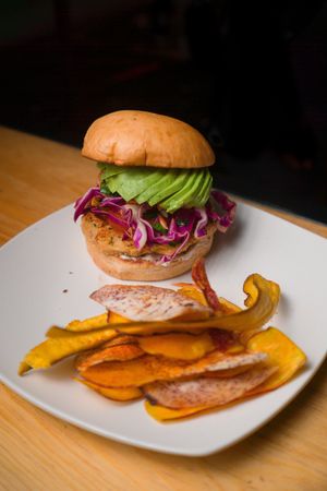 Hamburguesa mediterránea! Tortita de garbanzo, mantequilla de almendras y aguacate! at Calendula Cafe - Maybe closed in Guatemala City
