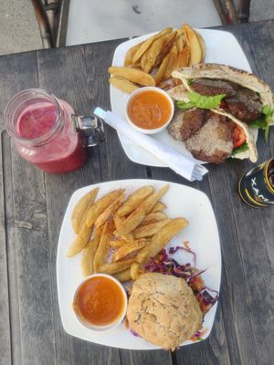  at Calendula Cafe - Maybe closed in Guatemala City