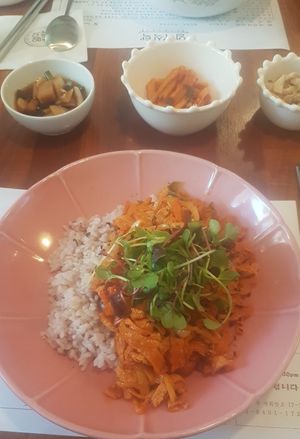  at Mothers Table in Seoul