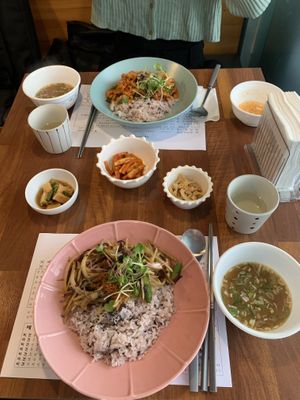   at Mothers Table in Seoul