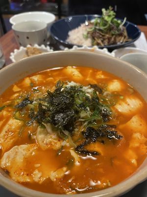 Delicious tofu stew - 순둡ㅜ  at Mothers Table in Seoul