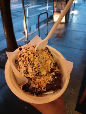 Brownie sundae at Kate's Ice Cream in Portland