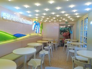 Tables inside at Naked Burger - 6ème in Paris