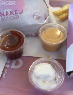 Ketchup, mayo, pepper sauce!   at Naked Burger - 6ème in Paris