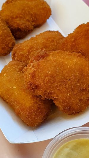 Vegan nugets (made with soy) at Naked Burger - 6ème in Paris