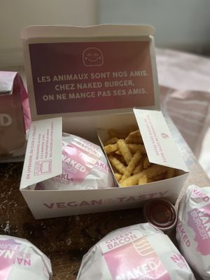 Menu packaging   at Naked Burger - 6ème in Paris
