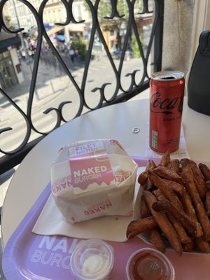   at Naked Burger - 6ème in Paris