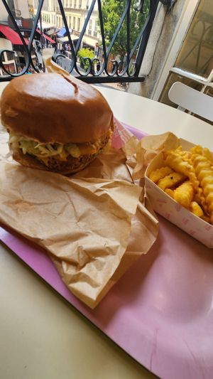  at Naked Burger - 6ème in Paris