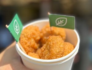 A single portion is 4 nuggets - with one cup and one flag.  at IKEA Bistro - Shinjuku in Tokyo