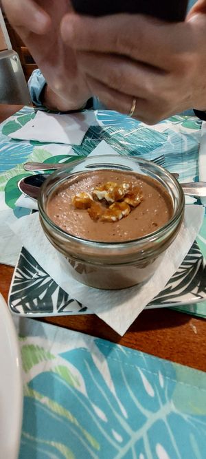 Vegan desserts delicious and tasty. Friendly staff and delicious vegan food! I really enjoyed and recommend 👌  it! at Santo Seitan in Sao Miguel