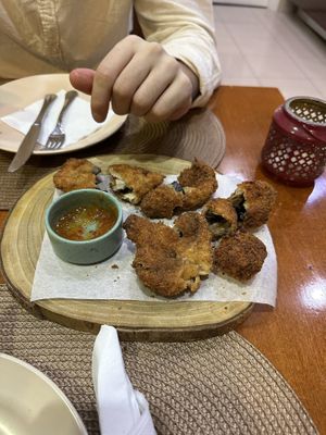Breaded mushrooms starter  at Santo Seitan in Sao Miguel