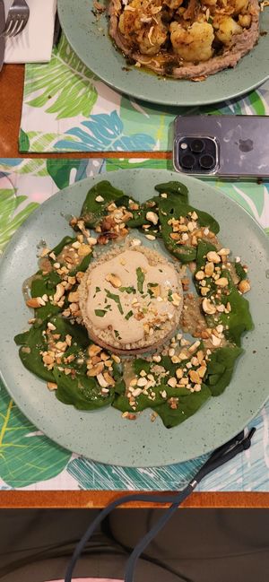 Quinoa with beetroot and pineapple at Santo Seitan in Sao Miguel