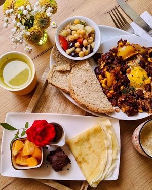 Un brunch complet at L'Alter d'en face in Louvain-la-neuve