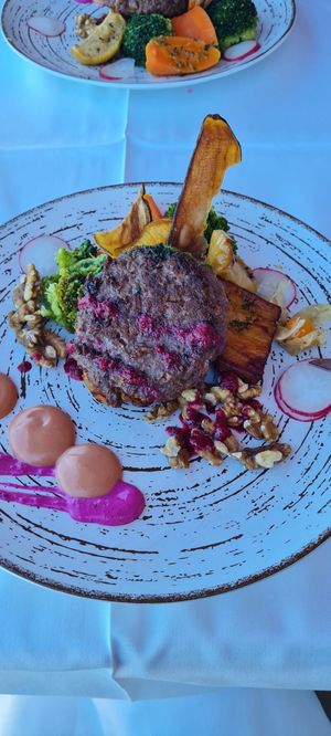 Vegan Burger at Sea View in Porto Moniz