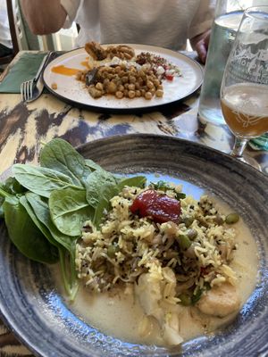 Rice and curry, and a mezze platter at La Mujer de Verde in Mallorca