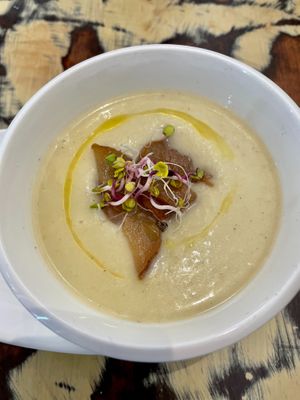 Vichyssoise de puerros  at La Mujer de Verde in Mallorca