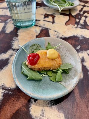 Nugget vegano (de Heura) at La Mujer de Verde in Mallorca