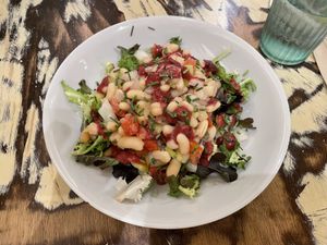 Weiße Bohnen Salat  at La Mujer de Verde in Mallorca