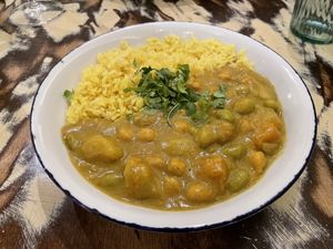 Kichererbsen Curry  at La Mujer de Verde in Mallorca