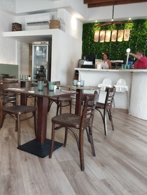 Inside at La Mujer de Verde in Mallorca