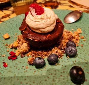 Kinder bueno dessert at La Mujer de Verde in Mallorca