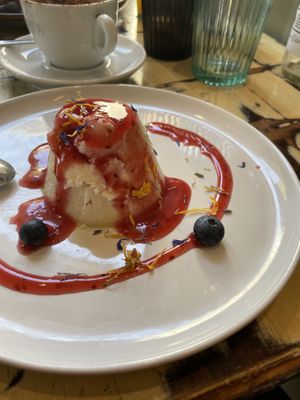 Coconut Panna Cotta wirh raspberry sauce  at La Mujer de Verde in Mallorca