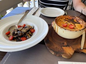 Mushrooms & Musakka at Oskars in Kefalonia