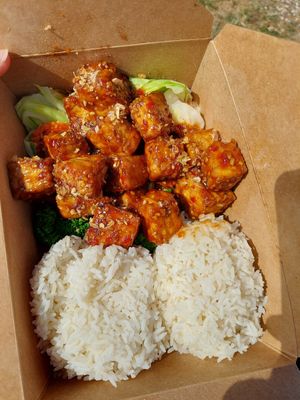 Garlic w/ tofu at 123 Thai Food in Port Townsend