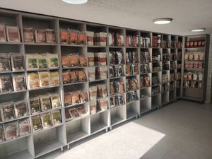 Shop downstairs at the entrance at Soy Vida - Pasadena in Bogota