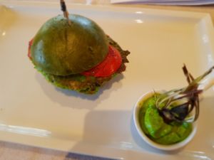 Vegan burger #Veganuary at Zum Turm in Kastelruth