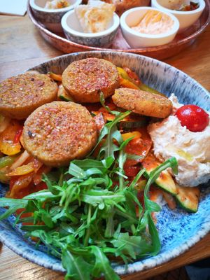 Grillgemüse mit Falafel at Bona'me in Hannover