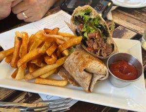  at Wallace's at the Greenhouse in Homosassa