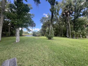   at Wallace's at the Greenhouse in Homosassa