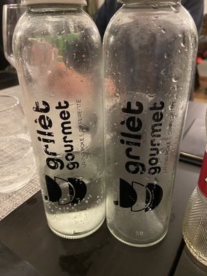 Acqua depurata plastic free  at Grilèt Gourmet in Turin