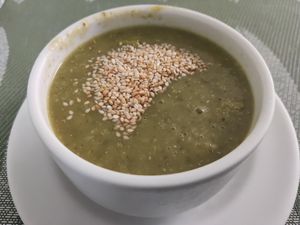 Menu of the day - Soup at La Mesa Vegetariana in Bogota