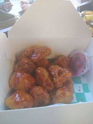 Hue Wings at Hue Cafe & Apothecary in Owings Mills