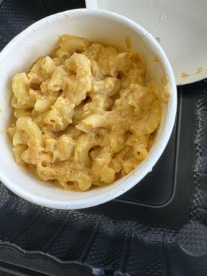 Black garlic mac  at Hue Cafe & Apothecary in Owings Mills
