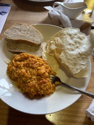 Lentil curry with bread  at Applecross Inn in Applecross