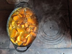 Courges qui mijotent sur le fourneau au feu de bois at Auberge de Boffres in Boffres