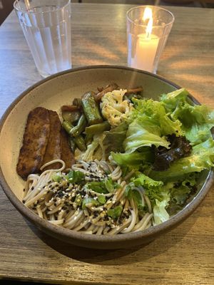 oriente soba noodle bowl  at Camelia Ododo in Sao Paulo