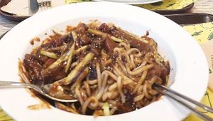 Vegan black noodles (자장면) at Loving Hut Gangnam-gu - 러빙헛 in Seoul